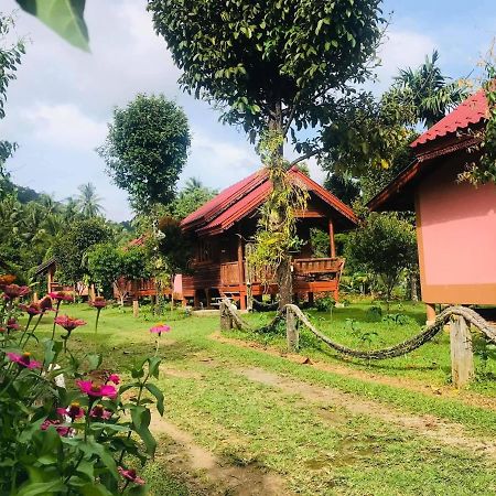 Phet Ban Suan Hotel Koh Chang Exterior foto